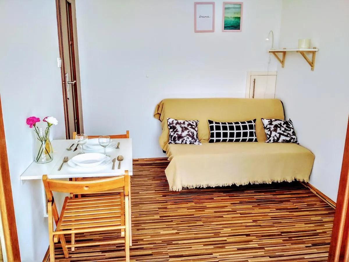 Vitalia Apart Rooms Bobrowiecka 바르샤바